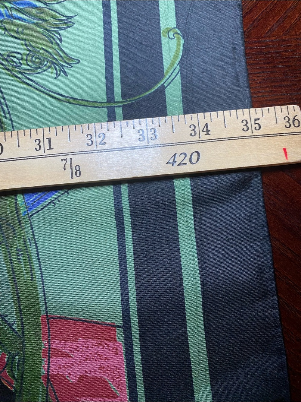 Hand Woven 100% Thai Silk Scarf from the Suzanne Collection floral pattern - Picture 15 of 16